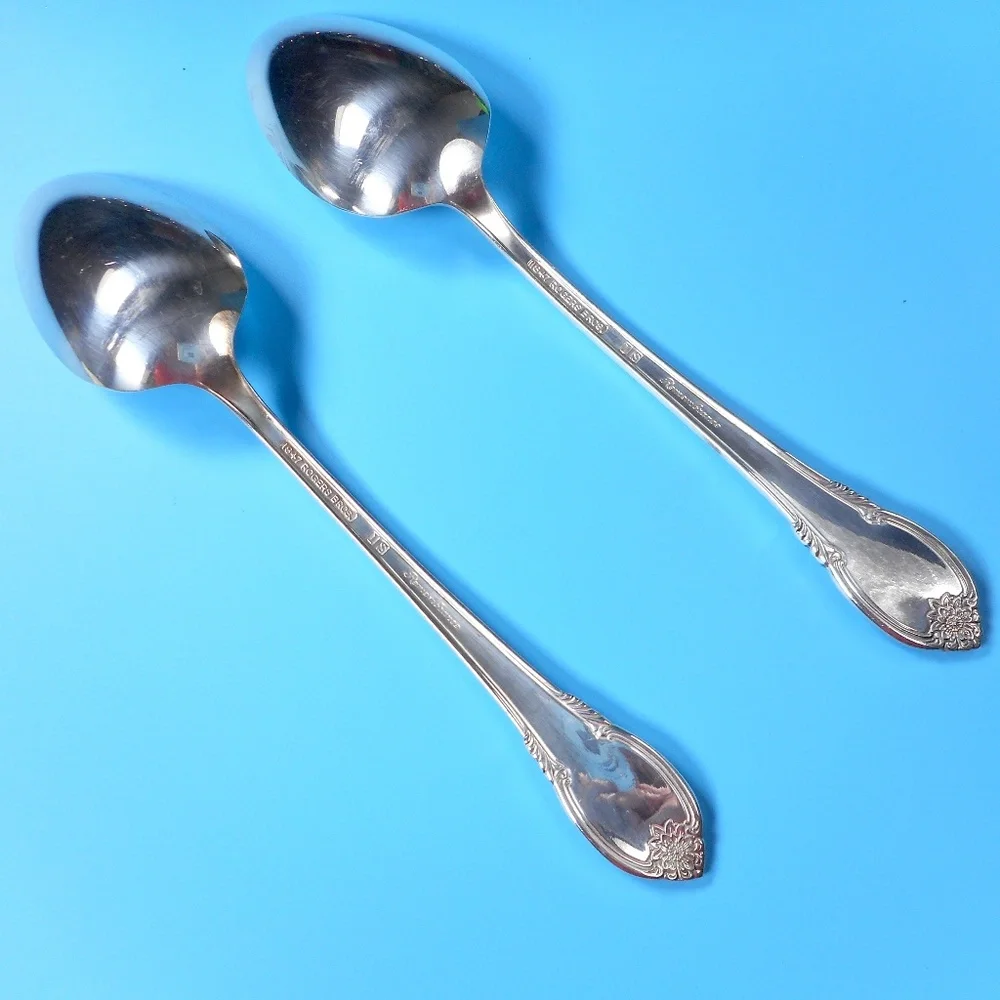 2 Rogers 1847 IS Remembrance Tablespoon Serving Spoon Silver Plated 8 1/2